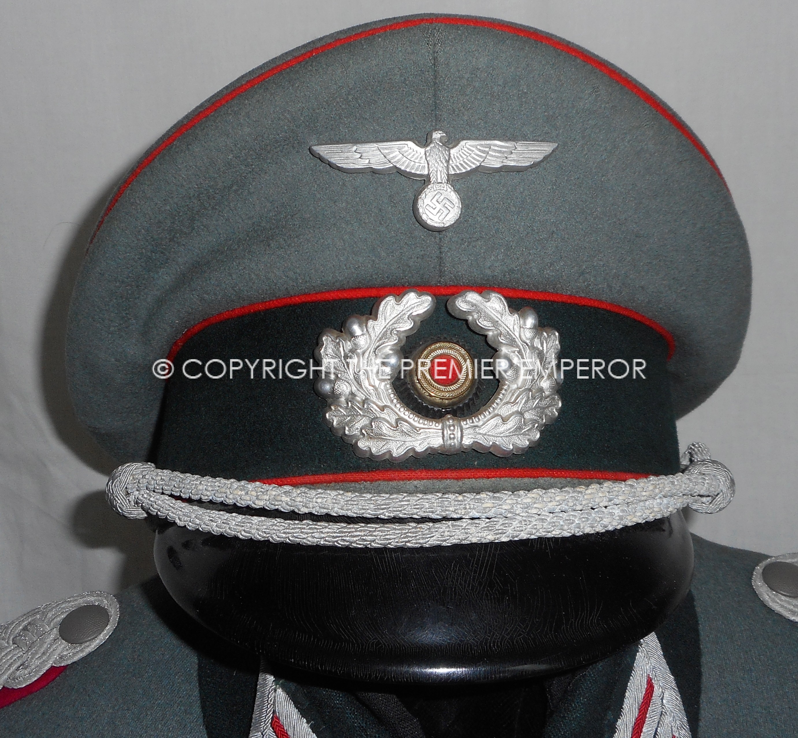 German Artillery Officers Tunic & Visor cap Dated .1944
