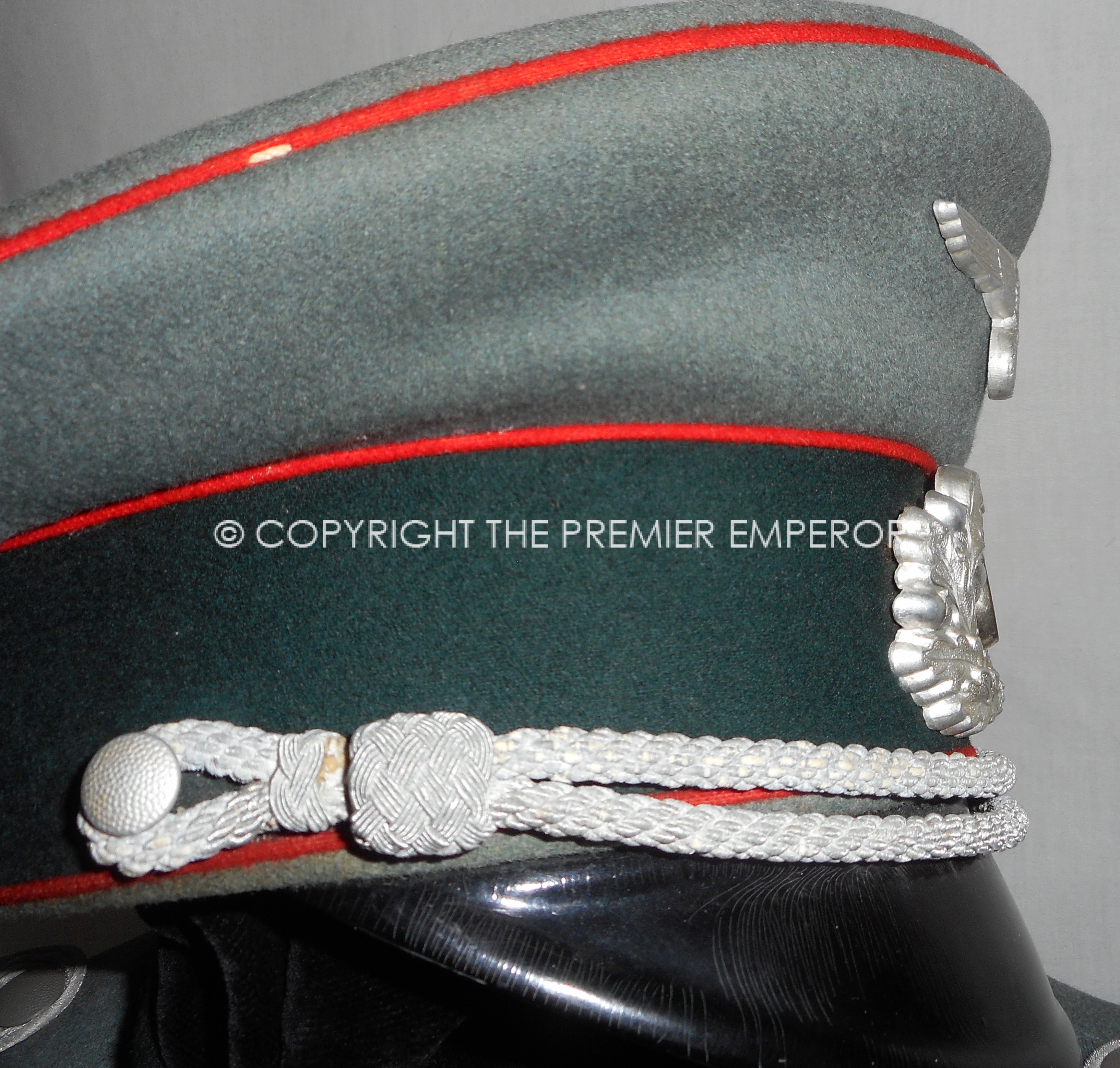 German Artillery Officers Tunic & Visor cap Dated .1944