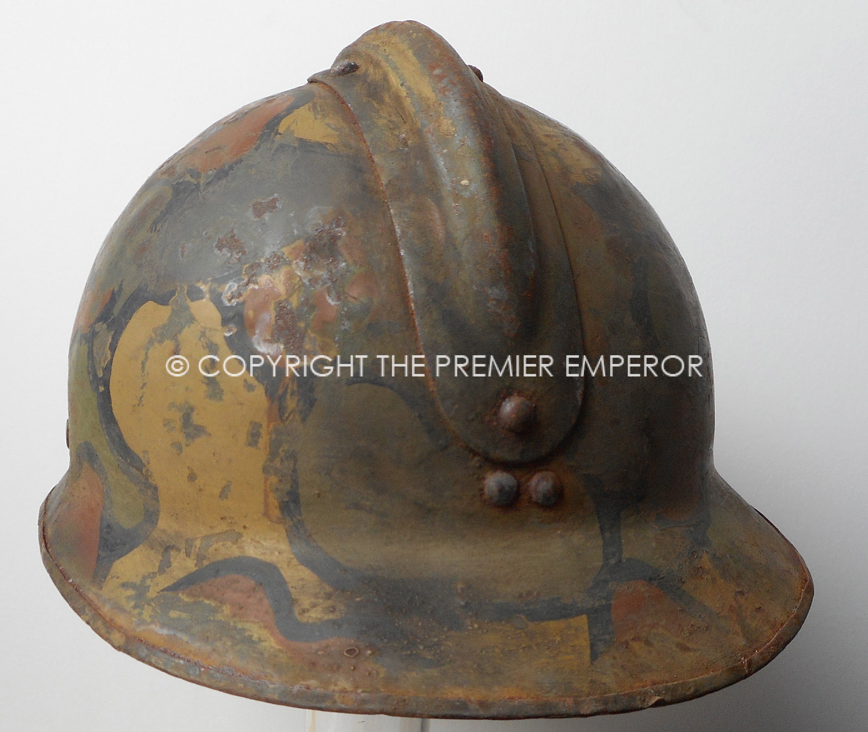 Modele 1926 Artillery Adrian helmet.