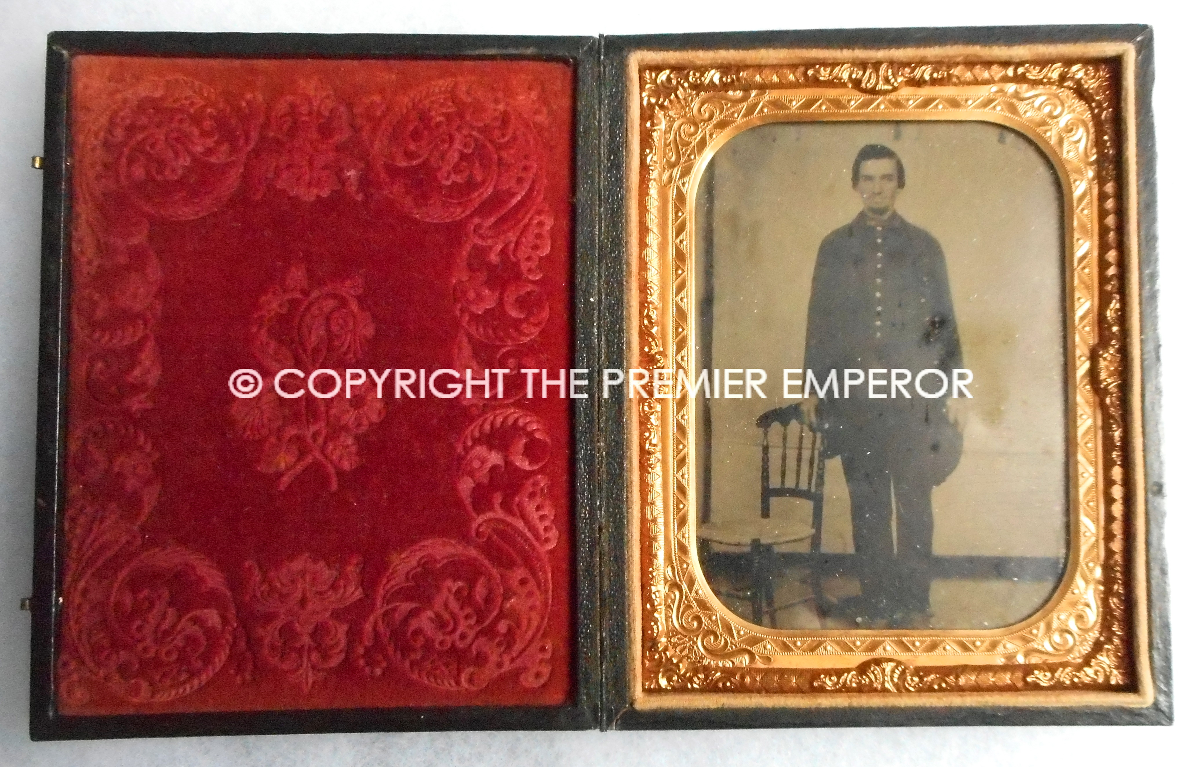 American Civil War Extra Large size Tin Type photograph of a Union Soldier complete in its original case.Circa.1864/65