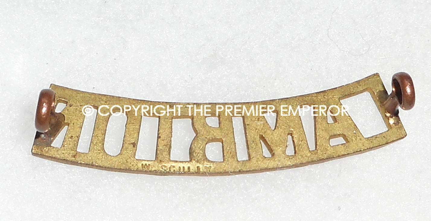 Canada. The Lambton Regiment metal shoulder title.Circa.1920-36