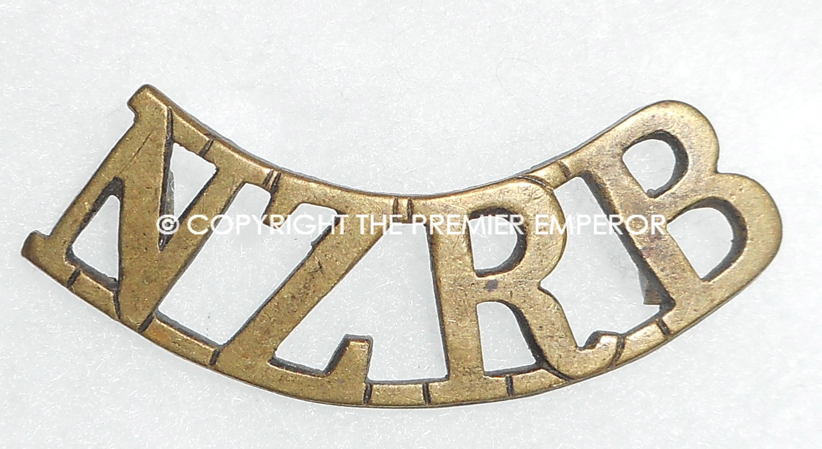 New Zealand Rifle Brigade brass shoulder title.Circa.1914/1918
