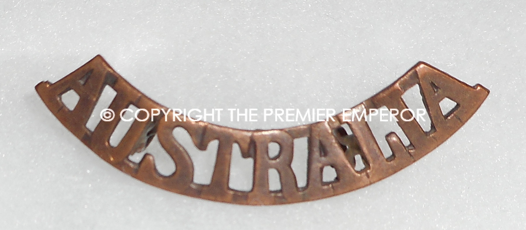 Australian "Australia' copper/bronze shoulder title.Circa.1914/1918