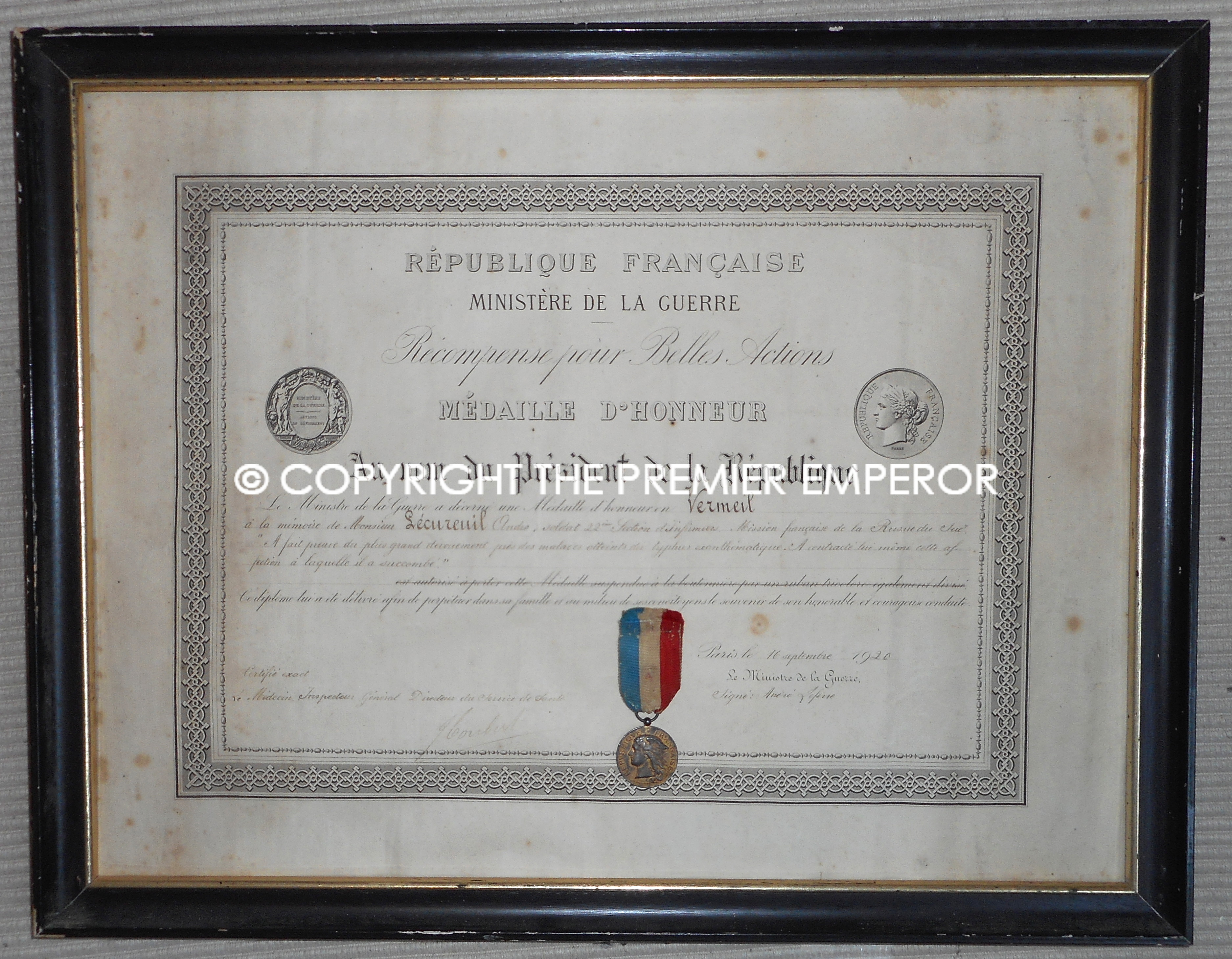 France. Scarce Medaille D'Honneur in Vermeil(Silver gilt) for Russia. Circa.1920
