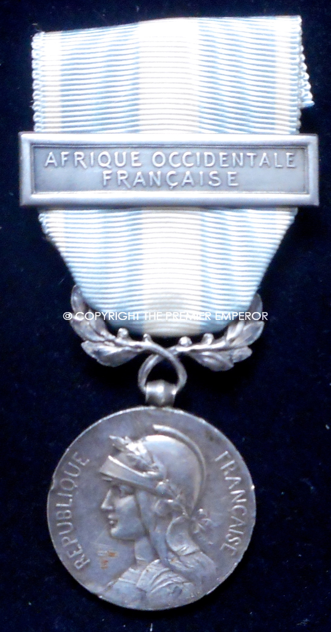 Médaille Coloniale Avec Agrafe "Afrique Équatoriale Française" - Occasion - Collection
